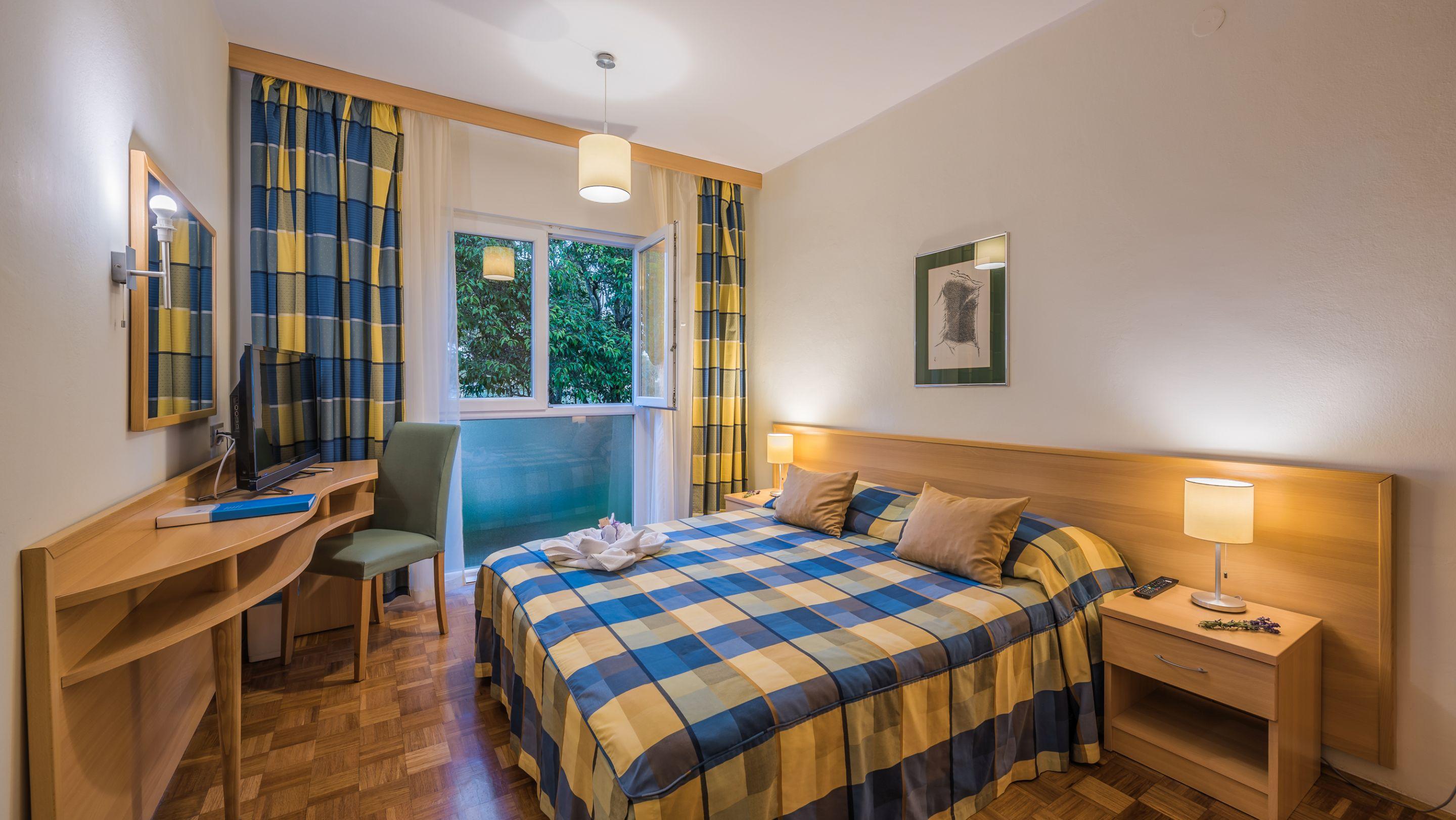 Отель Aminess Vival Casa Velaris Супетар Экстерьер фото