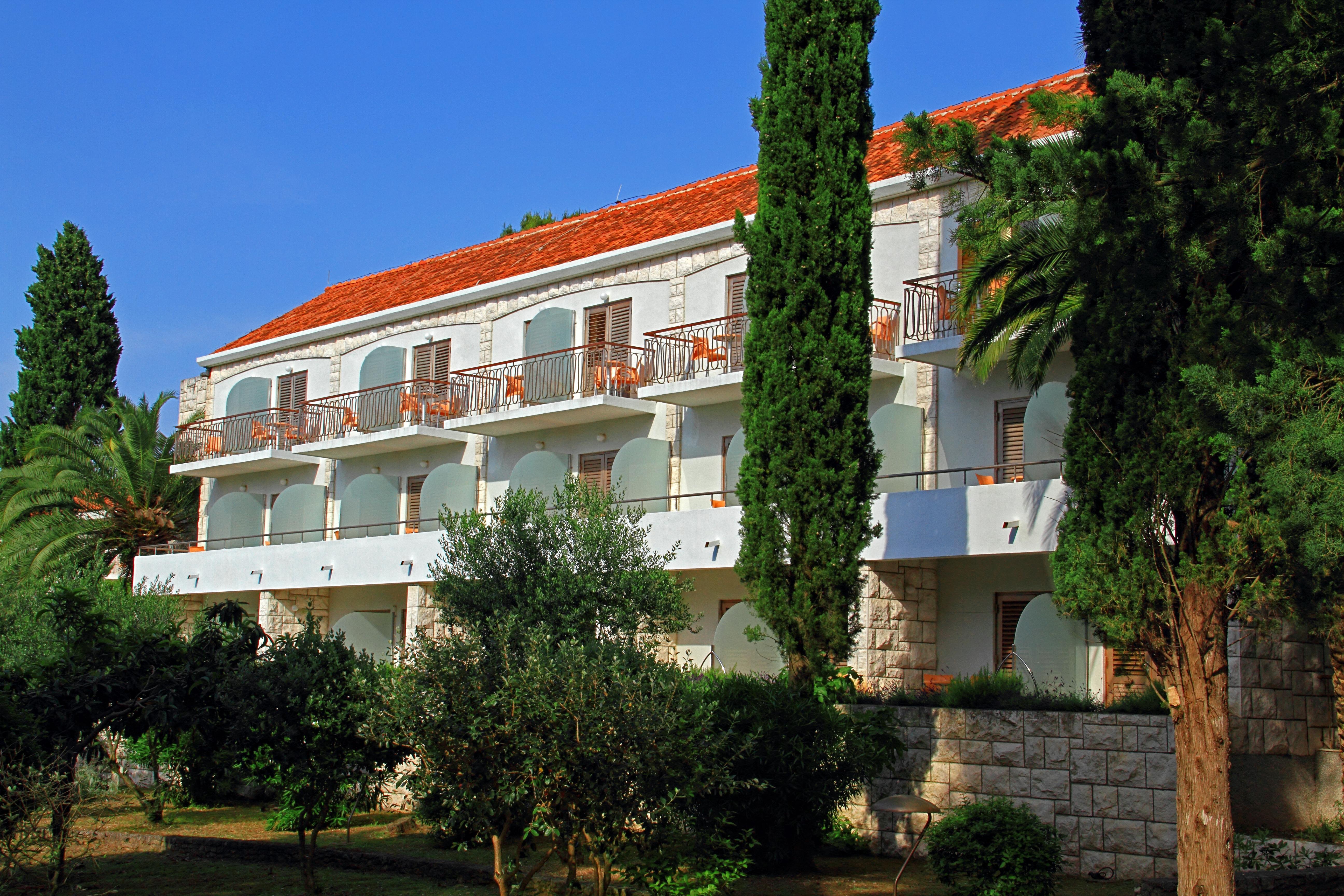 Отель Aminess Vival Casa Velaris Супетар Экстерьер фото