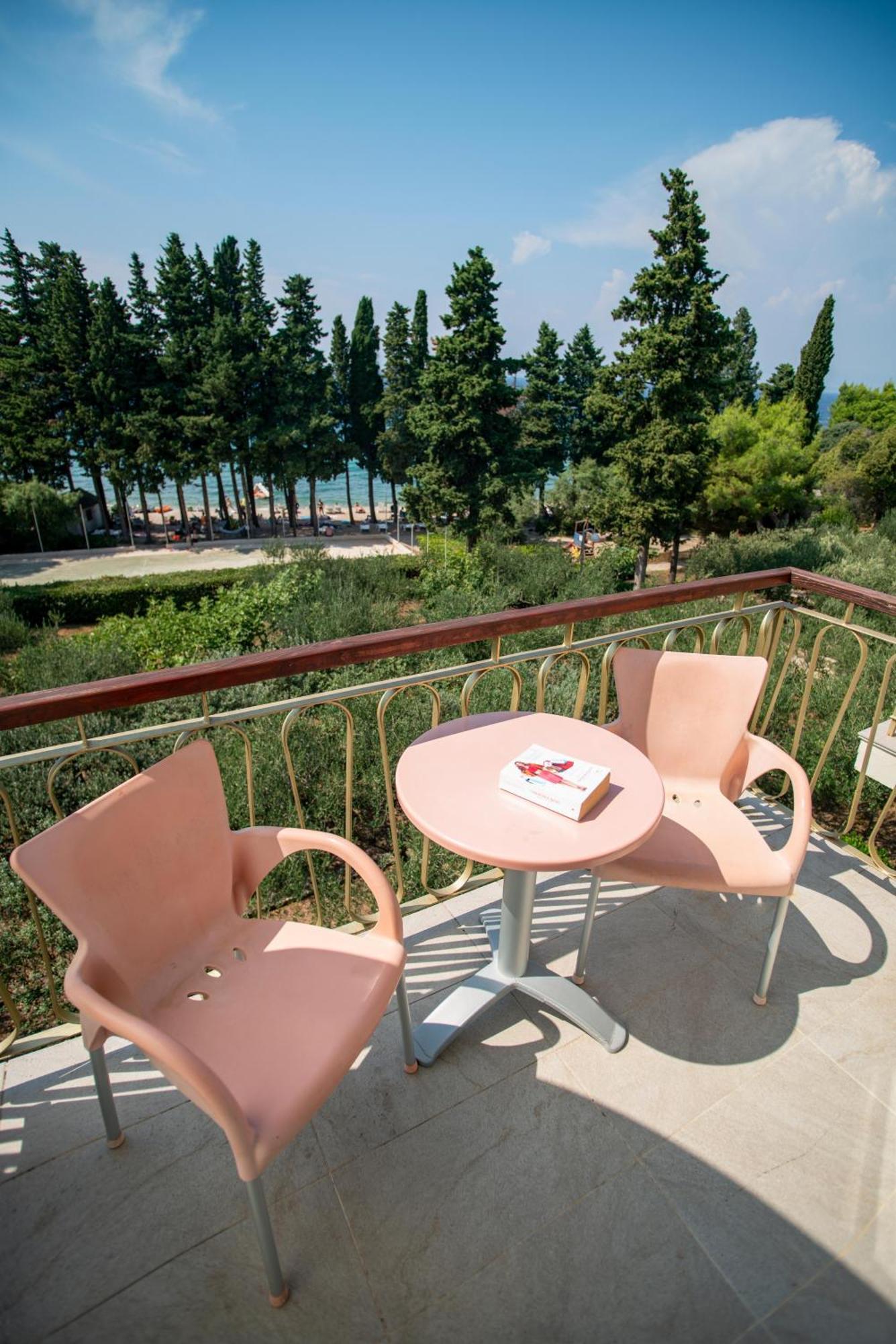 Отель Aminess Vival Casa Velaris Супетар Экстерьер фото